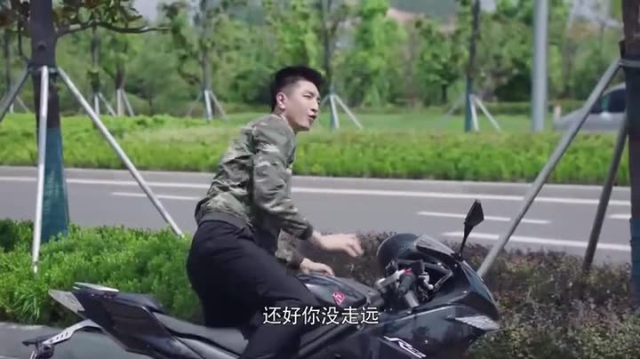 帅到令人发指，太甜了^O^