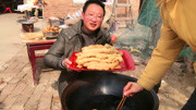 炸油条这样做,出锅又酥又脆,根根都很蓬松,操作简单,一看就会生活完整版视频在线观看爱奇艺