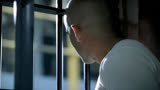越狱19：Scofield挖通道方法行不通，Amaury 帮找到了方法