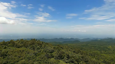 大美前锋航拍四方山山上岑峦耸翠绿树掩映