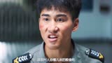 《巨蛇闯女校》哪有什么超级英雄，只有挺身而出的凡人！