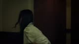 诡魇：红衣女鬼纠缠女孩，家里遍布她的身影，想开车走却被吓回去