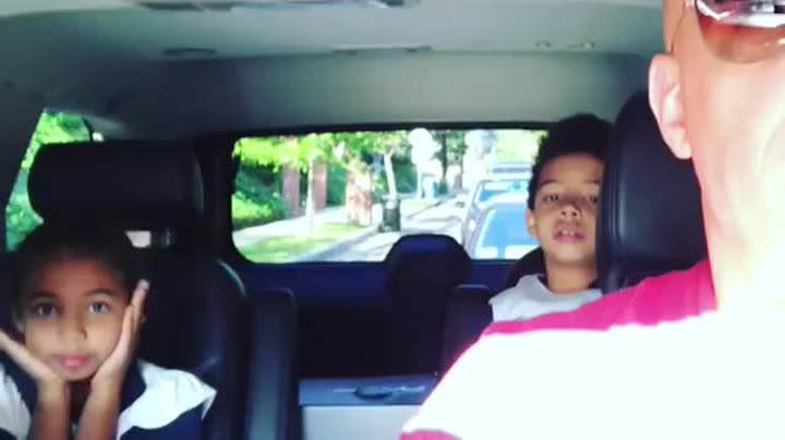 范迪塞尔的歌声你服不服,比他唱see you again强多了