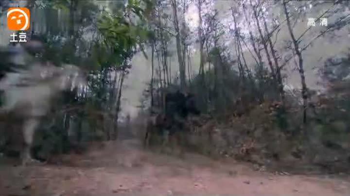 01-28 举报 删除 《隋唐英雄》罗成大破杨林一字长蛇阵