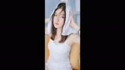 大御后宫 阳光清纯的美少女白色吊带背心室内写真生活完整版视频在线观看爱奇艺