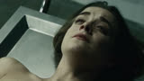 《安娜弗里茨的尸体》中：假死女孩突然复活，醒来后更倒霉！