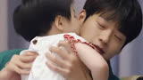 魏大勋和李庚希在《当你沉睡时》拍吻戏，引发网友热议