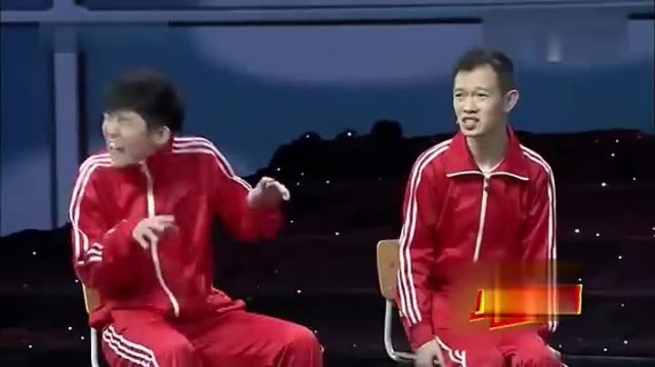 高晓攀搞笑小品《上课请听话》 老师快被气死