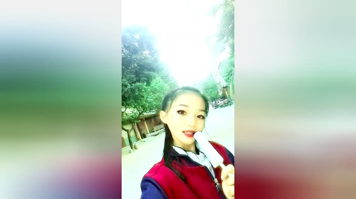 杨依晨yyc
