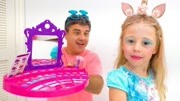 玩乐小萝莉：小萝莉学会使用儿童化妆品玩具，有趣好玩的新装扮！