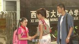 养女：养父烂泥扶不上墙，小姑娘这么懂事，居然舍得打破相了