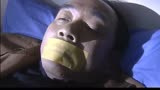 深度打击：男子被心爱的女人玩弄，他为了报复，绑架她情人