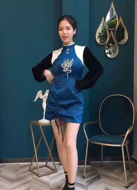 李一檬emoo:小姐姐穿旗袍跳韩舞超美
