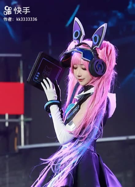 王昭君:小沐 安琪拉: 虎纹鲨雀 #王者荣耀追風##cos正片##王者荣耀cos