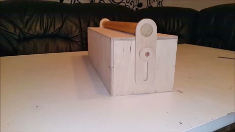 教你用木板自制一个实用的工具箱