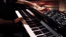 钢琴还能这么玩？男神Peter Bence演绎《Shallow》，又添新技能！