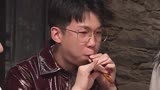 美好的星城初次尝试羌笛的白举纲 学习用特殊的“鼓腮换气法”进行吹奏，失败后再次进行了尝试，很快成功做到了流畅吹奏，可惜这换气方法不是一朝一夕便能运用自如的，很快白举纲就涨红了脸，但这强悍的学习能力还是让人忍不住称赞，不愧是音乐人白举纲！
