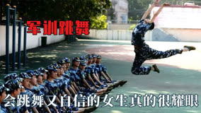 舞台还是得看大学生，两个男生全开麦演唱飘向北方，台风不要太稳