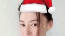 张柏芝不受“复婚”传闻影响状态良好  唱圣诞歌送祝福甜蜜wi