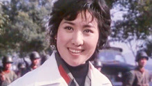 1980年电影《自豪吧，母亲》主题曲，朱逢博《火红的攀枝花》