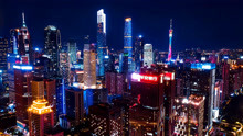广州珠江新城夜景，这里是中国300米以上摩天建筑最密集的地方
