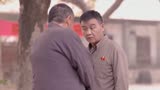 乡下老汉卖烟叶，刚进城就碰见识货的，直接买了一大捆＃老农民