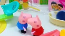 小猪佩奇和弟弟乔治的待遇 #玩具视频及玩具小故事 