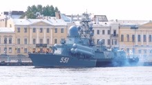 俄罗斯纳努契卡级导弹艇从圣彼得堡出发