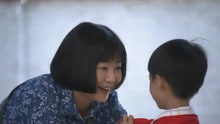 《你是我的生命》电视剧第8集:裴小庆把桑岩红领巾弄坏了。