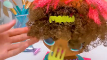 小山姆乐园：苏打造O-M-G系列的L-O-L娃娃的发型，是不是很漂亮呢