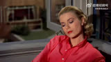 电影中最漂亮的女演员？我觉得这位，《后窗》(1954) 中的格蕾丝·凯利 导演：阿尔弗雷德·希区柯克