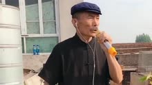 农村大叔翻唱《中华民谣》，经典好听，忍不住跟着一起唱！