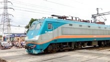 外号青蛙的SS9型机车 牵引包头至大连K57次列车通过锦州段