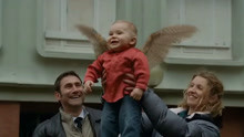 《瑞奇》小男孩长出翅膀，变成小天使飞走了！