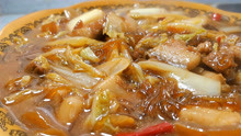 天冷就爱这一锅猪肉白菜炖粉条，暖身暖胃，上桌连汤汁都不剩