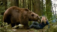 巨型灰熊疯狂袭击居民，惊悚片嗜血灰熊，第3集