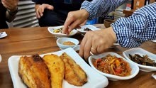 中国美食风靡韩国，韩国美女第一次品尝，直言：从害怕到上瘾