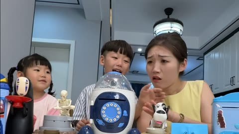 你们见过这些异形存钱罐吗