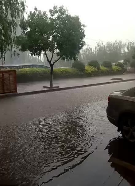 甘肃天水暴雨图片