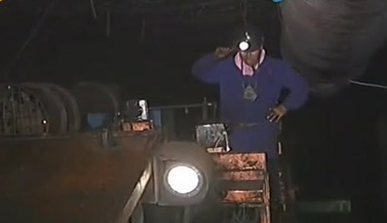 对新入矿的工人进行职业健康检查