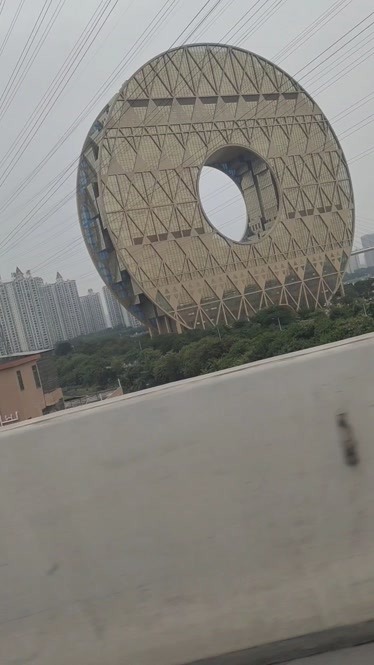 广州大铜钱建筑图片