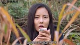 韩国人性电影《蚯蚓》，女孩躲进草丛里，却意外发现女同学的秘密