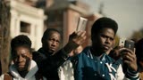 电影《倒带人生》：黑人们团结起来反对种族歧视