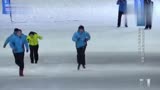 挑战者上演冰雪大作战，没想到范冰冰滑下来竟然碰到了旗子！