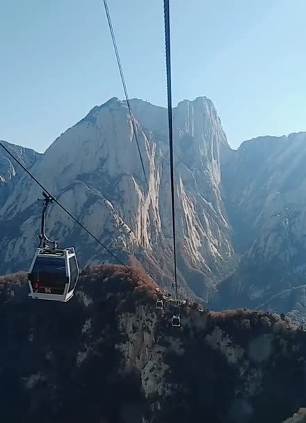 華山西峰索道讓您感受太華勝景