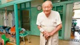 金士杰父亲金英去世享年107岁，是抗日英雄，曾参与录制《冲天》