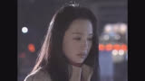 为爱而失落伤感和徘徊徜徉的美丽丁洁（曹颖饰），2000年电视连续剧《大雪无痕》