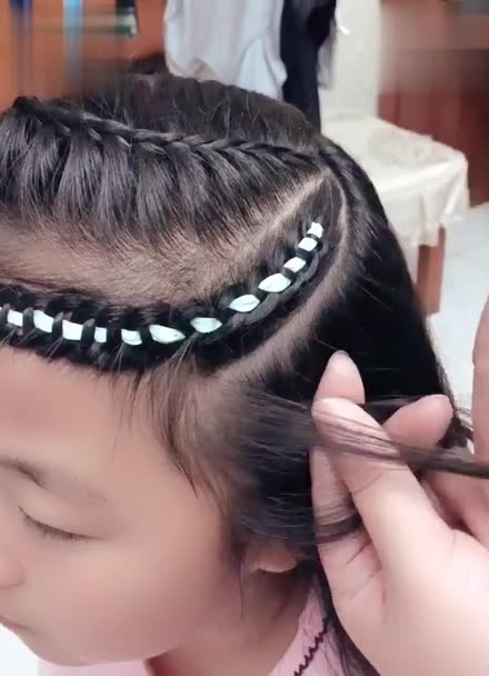 儿童发型宝妈必学教程刘海编发个性高马尾宝宝们很喜欢