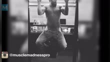 海王杰森莫玛的健身日常，满屏幕的雄性荷尔蒙啊！