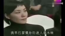 谢霆锋坐在陈冠希和张柏芝中间唱《香水》，王菲是这个表情